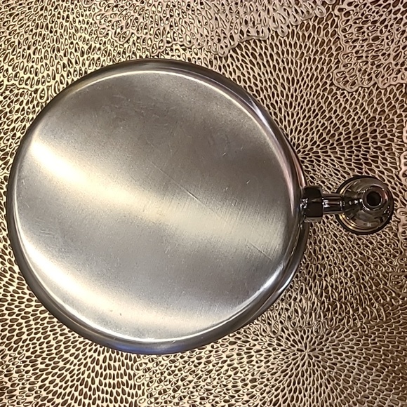 Vollrath Panacea Elegant 24 kt. Gold Accent Coffee Urn, 11.6 qt/11 liter - Picture 9 of 16